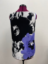 Load image into Gallery viewer, Women&#39;s Reitmans Sleeveless Top
