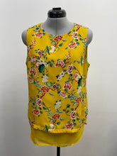 Load image into Gallery viewer, Women&#39;s Rose &amp; Olive Sleeveless Top, Medium
