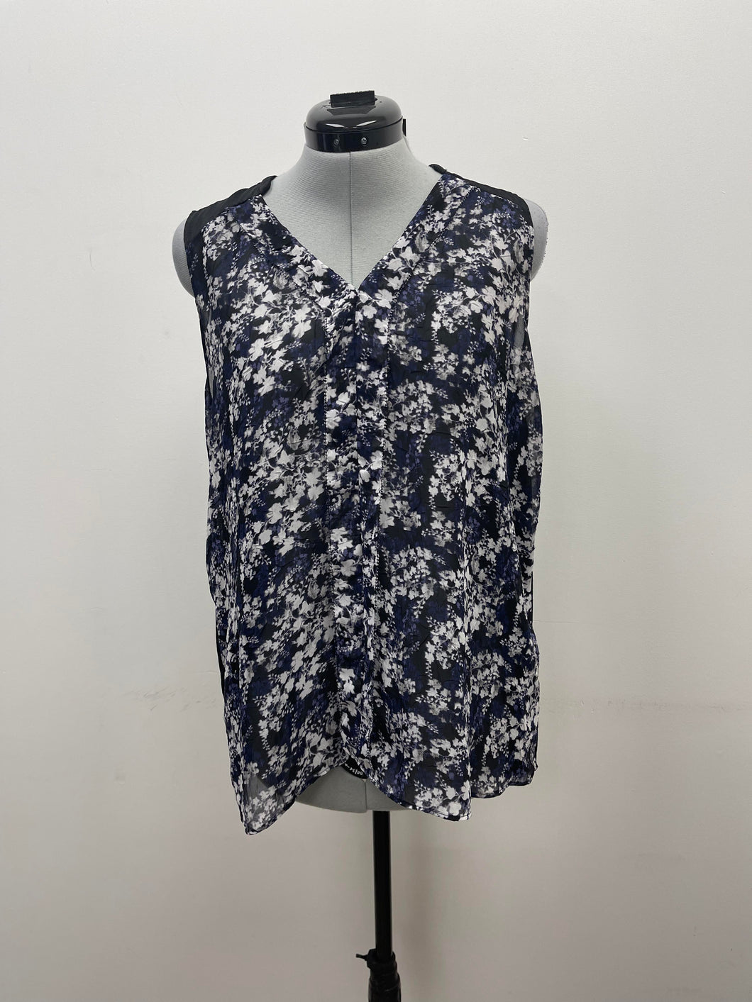 Women's Simply Vera Sleeveless Blouse, Medium