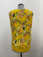 Load image into Gallery viewer, Women&#39;s Rose &amp; Olive Sleeveless Top, Medium
