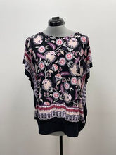 Load image into Gallery viewer, Women&#39;s Ricki&#39;s Short Sleeve Blouse, Large

