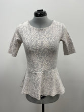 Load image into Gallery viewer, Women&#39;s RW&amp;CO Short Sleeve Top, Extra Small
