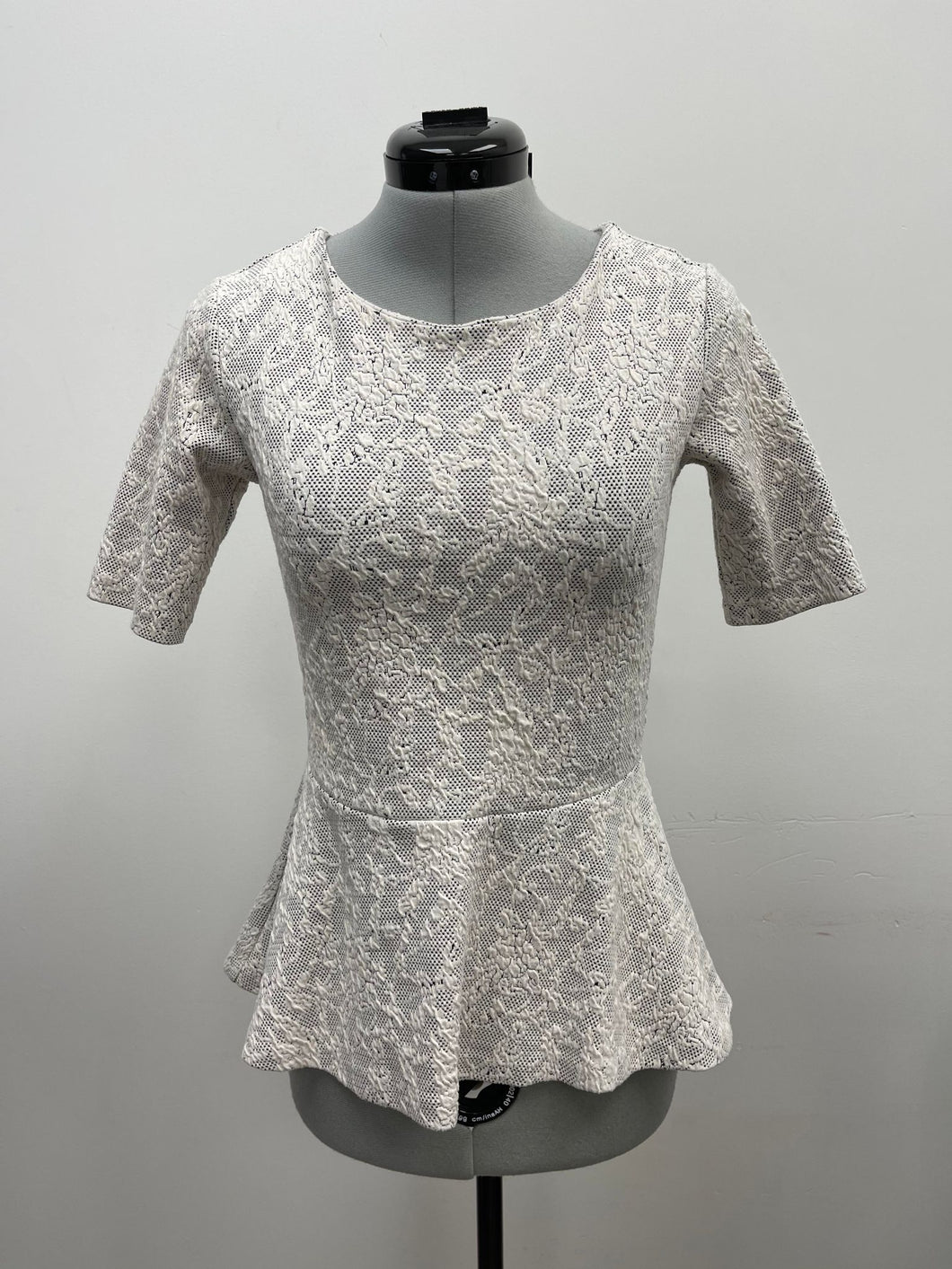 Women's RW&CO Short Sleeve Top, Extra Small