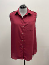 Load image into Gallery viewer, Women&#39;s Guess Sleeveless Top, Medium
