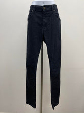 Load image into Gallery viewer, Men&#39;s Diesel Jeans, 33
