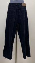 Load image into Gallery viewer, Men&#39;s Tommy Hilfiger Corduroy Pants, 33

