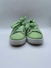 Load image into Gallery viewer, Women&#39;s Eos Shoes, 6.5
