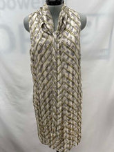Load image into Gallery viewer, Women&#39;s Banana Republic Dress, Small
