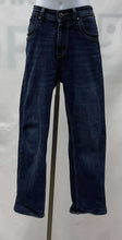 Load image into Gallery viewer, Men&#39;s Diesel Jeans, 32
