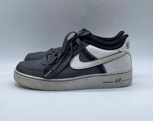 Men's Nike Shoes, 7