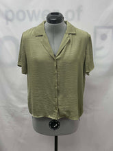 Load image into Gallery viewer, Women's Rachel Ray Short Sleeve Top, Small

