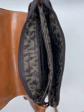 Load image into Gallery viewer, Women's Noble Exchange Purse
