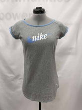 Load image into Gallery viewer, Women's Nike T-Shirt, Medium
