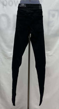 Load image into Gallery viewer, Men&#39;s Hollister Jeans, 32
