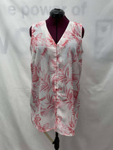 Load image into Gallery viewer, Women's Panningtons Sleeveless Top, Extra Large
