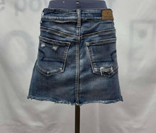 Load image into Gallery viewer, Women's American Eagle Skirt, 0

