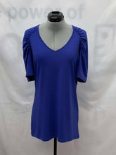 Load image into Gallery viewer, Women's Bianca Nygård Short Sleeve Top, 10
