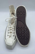 Load image into Gallery viewer, Men&#39;s Convers Shoes, 7
