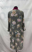 Load image into Gallery viewer, Women&#39;s Long Sleeve Blouse, 2
