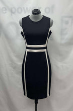 Load image into Gallery viewer, Women&#39;s Calvin Klein Dress, 4
