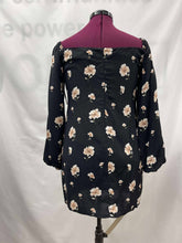 Load image into Gallery viewer, Women&#39;s Lucy Paris Dress, Large
