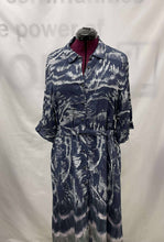 Load image into Gallery viewer, Women&#39;s Yest Dress, 14
