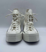 Load image into Gallery viewer, Men&#39;s Convers Shoes, 8
