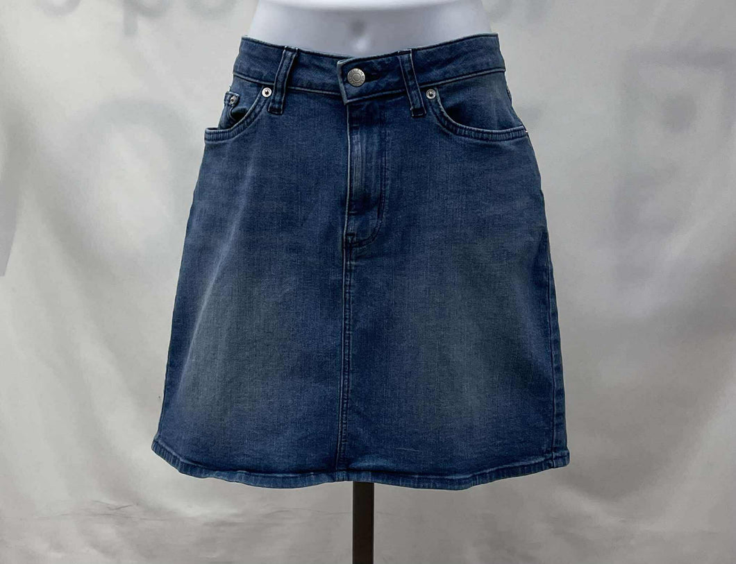 Women's Calvin Klein Skirt, 8