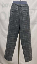 Load image into Gallery viewer, Women&#39;s Banana Republic Pants, 8
