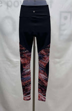 Load image into Gallery viewer, Women's Lululemon Leggings, 4

