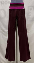 Load image into Gallery viewer, Women&#39;s Lululemon Leggings, 10
