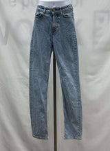 Load image into Gallery viewer, Women&#39;s Zara Jeans, 0
