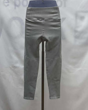 Load image into Gallery viewer, Women's Offline Leggings, Small
