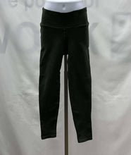 Load image into Gallery viewer, Women's Offline Leggings, Small
