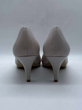 Load image into Gallery viewer, Women's Le Château Heels, 9
