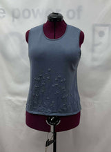 Load image into Gallery viewer, Women's Braemar Sleeveless Top, Large
