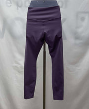 Load image into Gallery viewer, Women's Nike Leggings, Small
