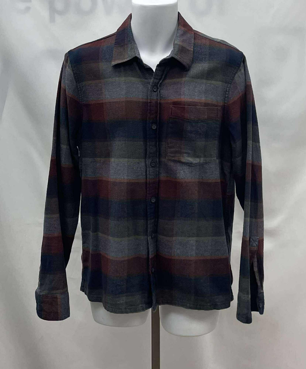 Men's Hollister Long Sleeve Shirt, Medium