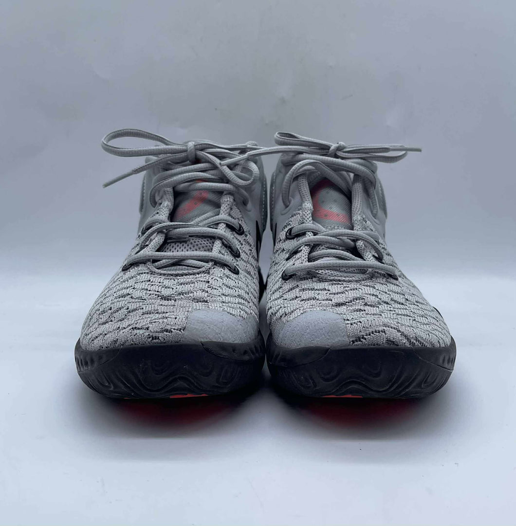 Men's Nike Shoes, 8