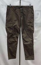 Load image into Gallery viewer, Men&#39;s Gap Pants, 34
