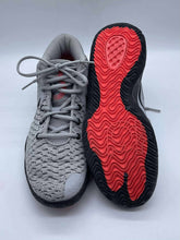 Load image into Gallery viewer, Men&#39;s Nike Shoes, 8
