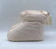 Load image into Gallery viewer, Women&#39;s Love &amp; Lore Slippers
