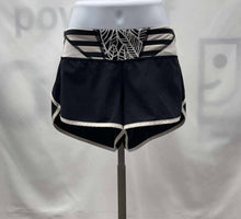 Load image into Gallery viewer, Women&#39;s Lululemon Shorts, 4
