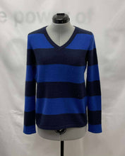 Load image into Gallery viewer, Women's Pure Cashmere Long Sleeve Sweater, Medium
