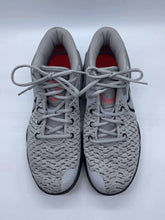 Load image into Gallery viewer, Men&#39;s Nike Shoes, 8
