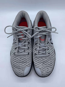 Men's Nike Shoes, 8