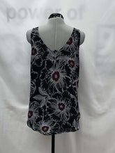 Load image into Gallery viewer, Women&#39;s RW&amp;CO Sleeveless Top, Medium
