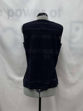 Load image into Gallery viewer, Women&#39;s Northern Traditions Sleeveless Top, Medium
