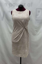 Load image into Gallery viewer, Women&#39;s J.McLaughlin Dress, Large
