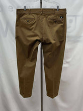 Load image into Gallery viewer, Men&#39;s Dockers Pants, 40
